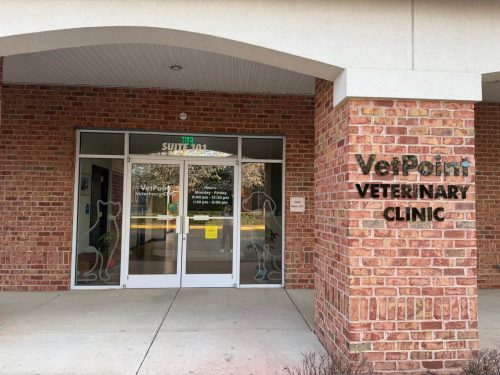 2-vetpoint-animal-hospital-entrance-winchester